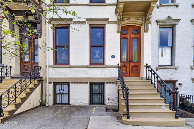 490 Madison Avenue, Albany, NY 12208