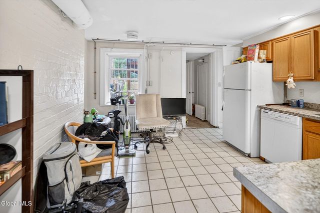 490 Madison Avenue, Albany, NY 12208