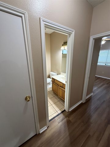 1022 Wendell Way, Garland, TX 75043