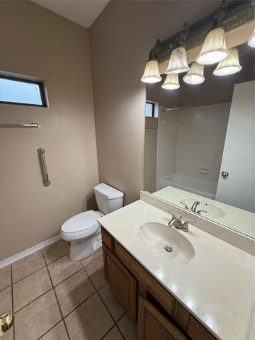 1022 Wendell Way, Garland, TX 75043