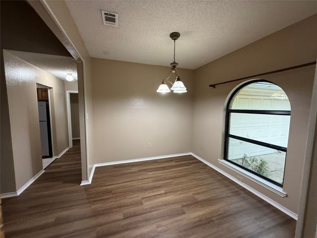 1022 Wendell Way, Garland, TX 75043