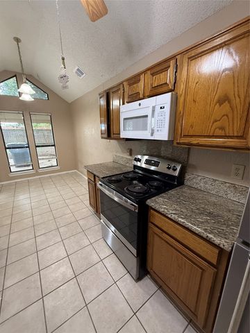 1022 Wendell Way, Garland, TX 75043