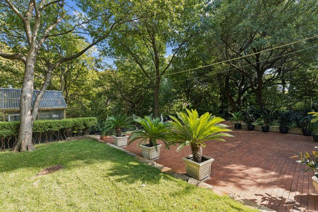 2934 Maple Springs Boulevard, Dallas, TX 75235