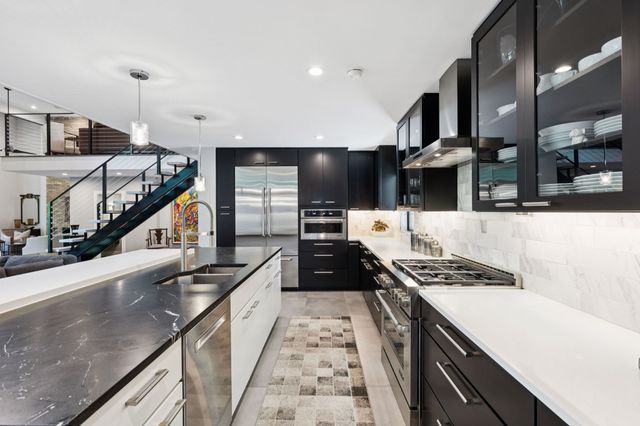 2934 Maple Springs Boulevard, Dallas, TX 75235