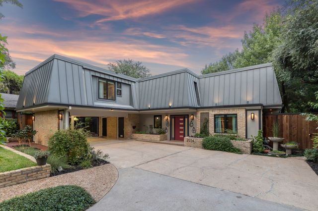 2934 Maple Springs Boulevard, Dallas, TX 75235