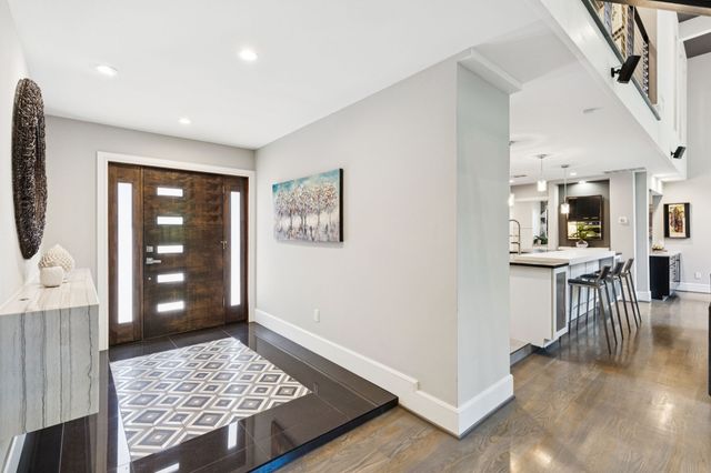 2934 Maple Springs Boulevard, Dallas, TX 75235