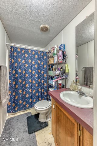 1424 Reedy Creek Road, Bristol, TN 37620