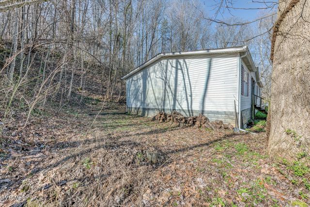 1424 Reedy Creek Road, Bristol, TN 37620