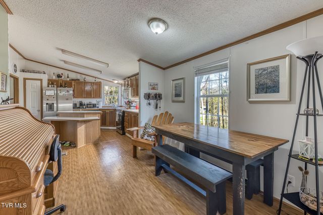 1424 Reedy Creek Road, Bristol, TN 37620