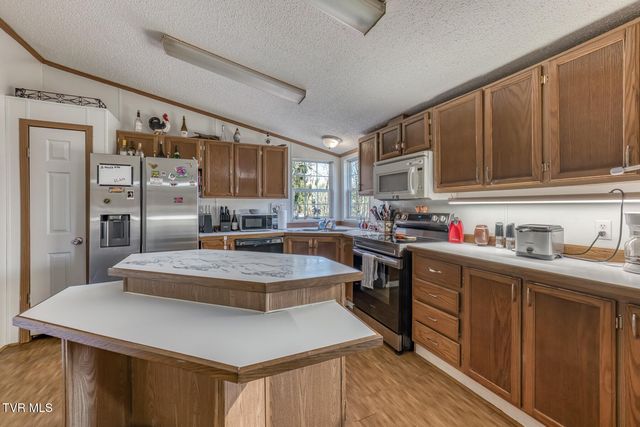 1424 Reedy Creek Road, Bristol, TN 37620