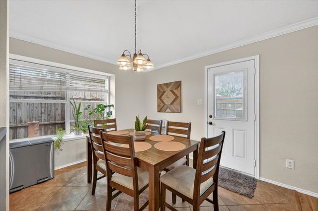 3208 Cliff Oaks Drive, Corinth, TX 76210