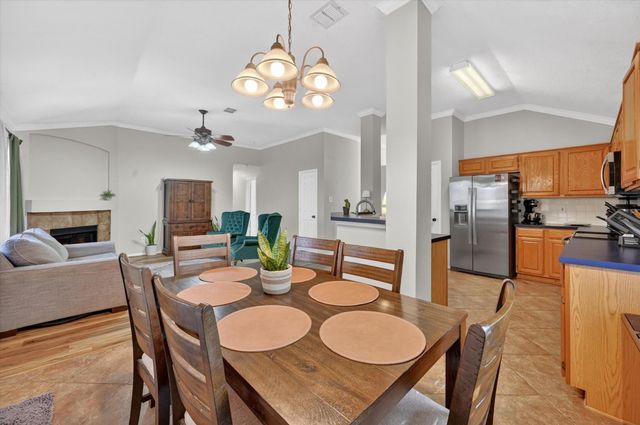 3208 Cliff Oaks Drive, Corinth, TX 76210