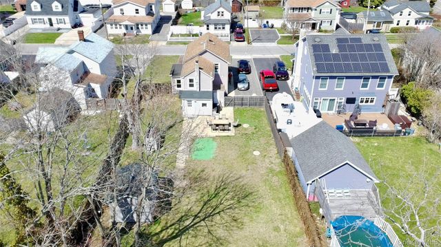 32 Pearl Street, Patchogue, NY 11772