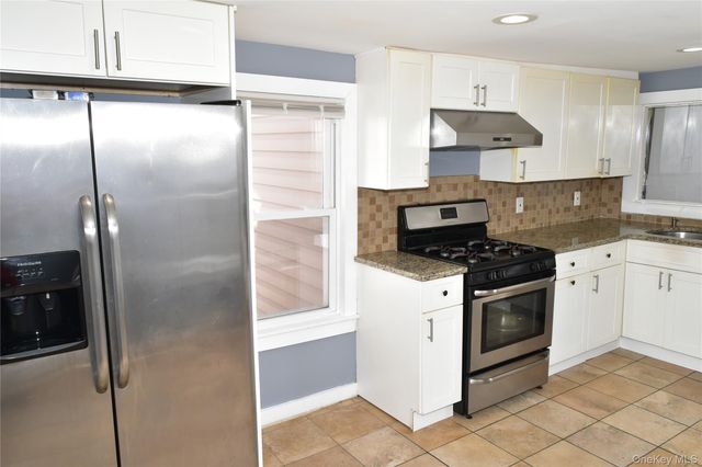 32 Pearl Street, Patchogue, NY 11772