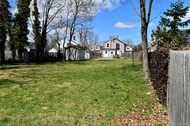 32 Pearl Street, Patchogue, NY 11772