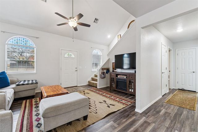 2221 Timbercrest Drive, Stillwater, OK 74075