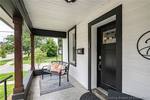 236 Meigs Avenue, Jeffersonville, IN 47130