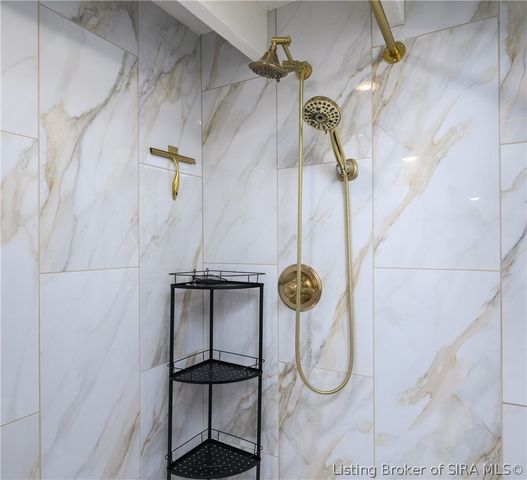 236 Meigs Avenue, Jeffersonville, IN 47130