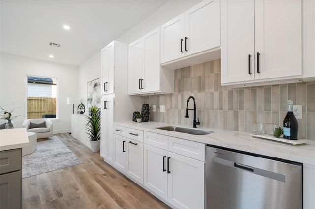 9003 Comal Street, Houston, TX 77051