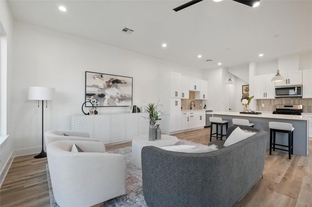 9003 Comal Street, Houston, TX 77051