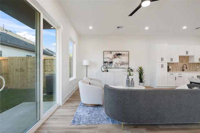 9003 Comal Street, Houston, TX 77051