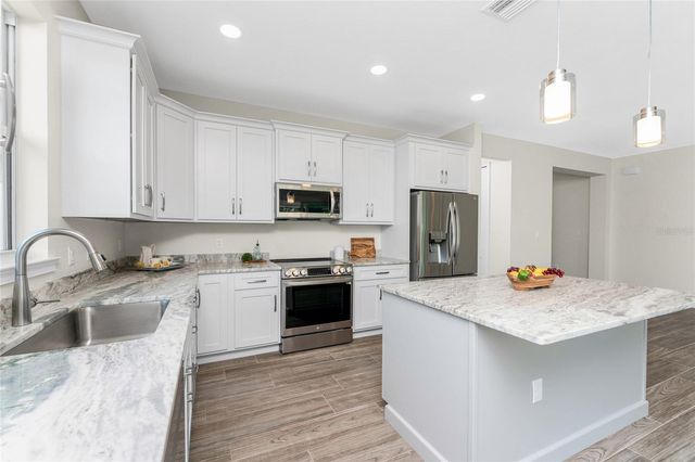 399 SUNSET ROAD N, Rotonda West, FL 33947