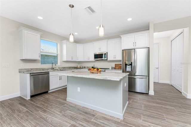 399 SUNSET ROAD N, Rotonda West, FL 33947