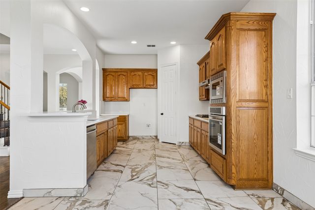 7101 Dutch Elm Court, Garland, TX 75044