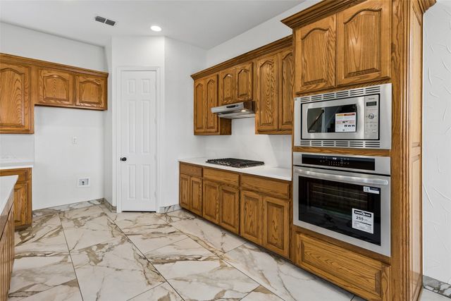 7101 Dutch Elm Court, Garland, TX 75044