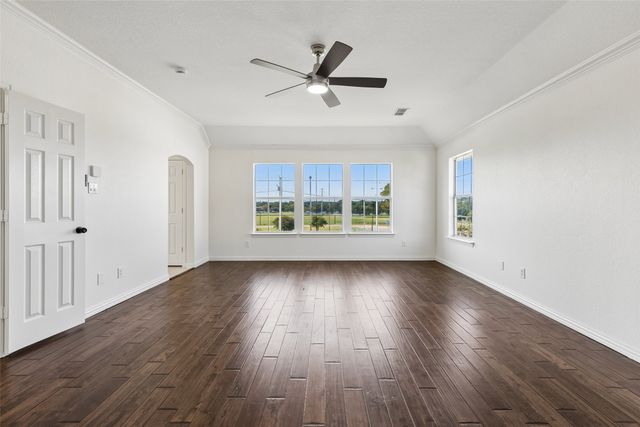 7101 Dutch Elm Court, Garland, TX 75044