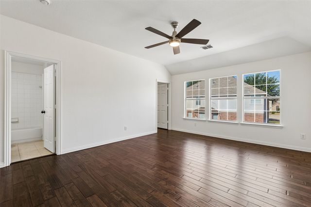 7101 Dutch Elm Court, Garland, TX 75044