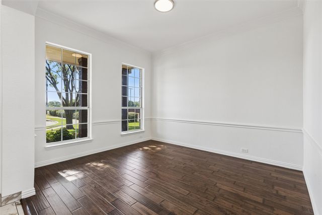 7101 Dutch Elm Court, Garland, TX 75044