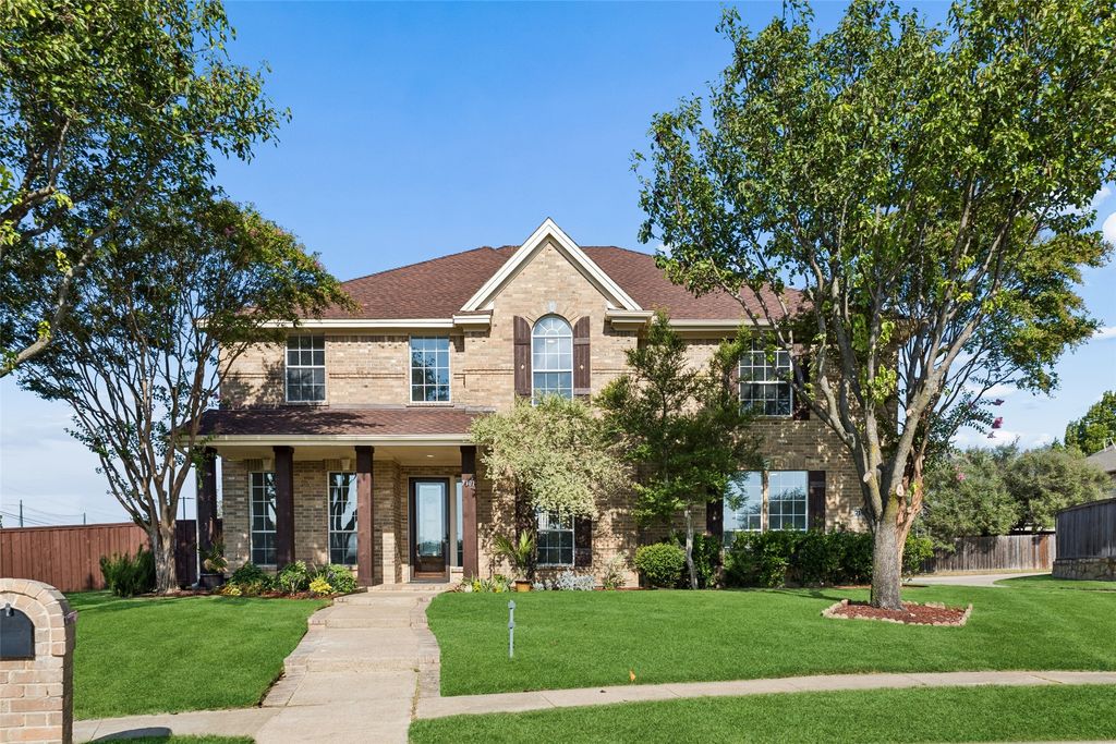 7101 Dutch Elm Court, Garland, TX 75044