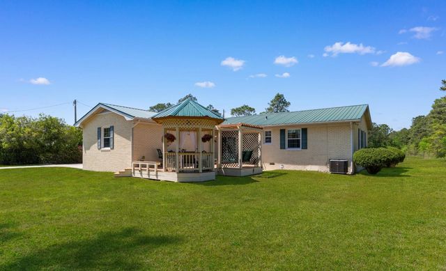 1601 Pine Level Dr., Loris, SC 29569