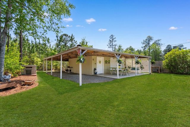 1601 Pine Level Dr., Loris, SC 29569