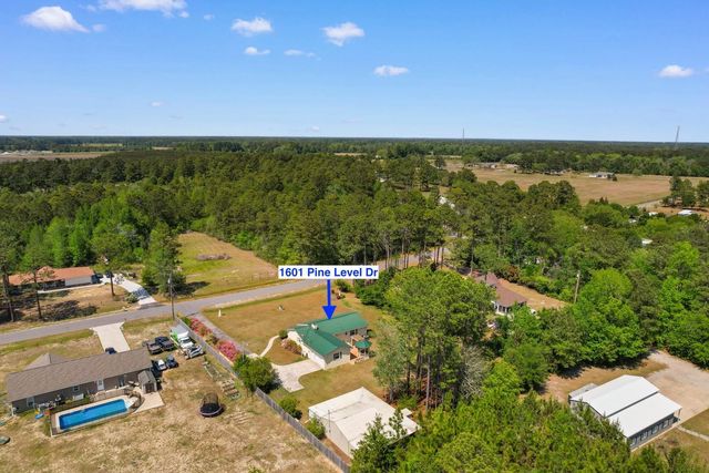 1601 Pine Level Dr., Loris, SC 29569