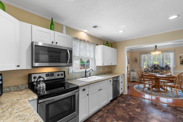 1601 Pine Level Dr., Loris, SC 29569