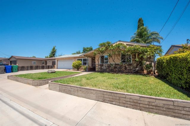 523 Worthington St, Spring Valley, CA 91977