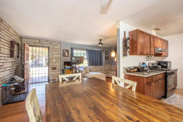 523 Worthington St, Spring Valley, CA 91977