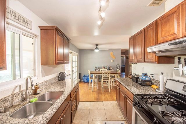 523 Worthington St, Spring Valley, CA 91977
