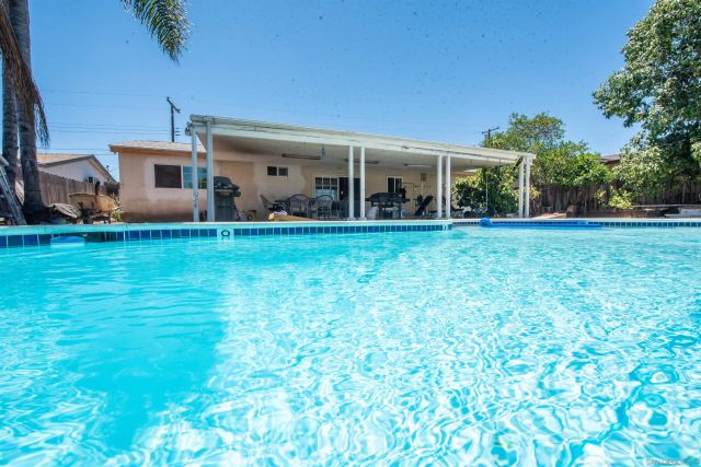 523 Worthington St, Spring Valley, CA 91977