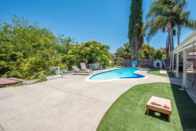 523 Worthington St, Spring Valley, CA 91977