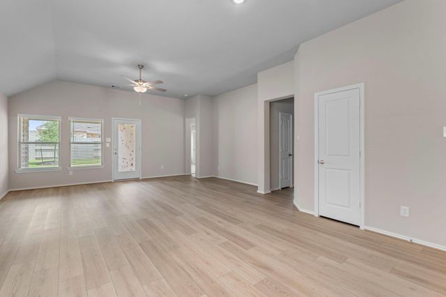 2415 Honeyberry Shrub Drive, Manvel, TX 77578