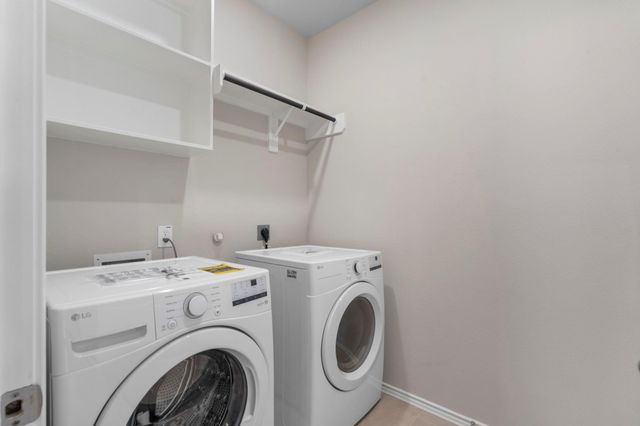 2415 Honeyberry Shrub Drive, Manvel, TX 77578