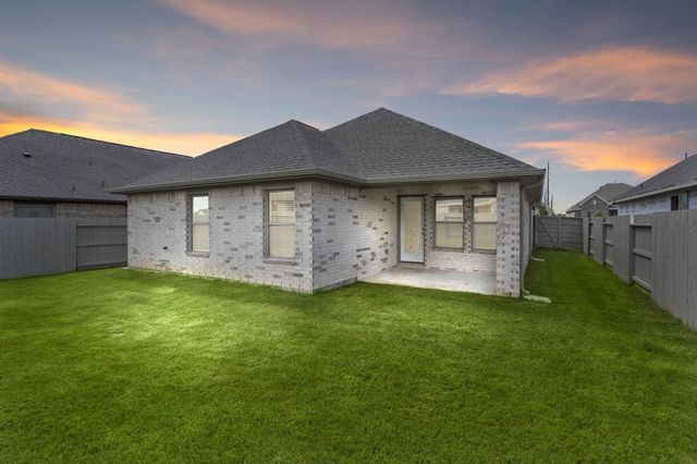 2415 Honeyberry Shrub Drive, Manvel, TX 77578