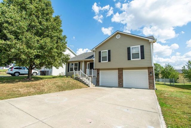 207 SUMMER Place, Warrensburg, MO 64093