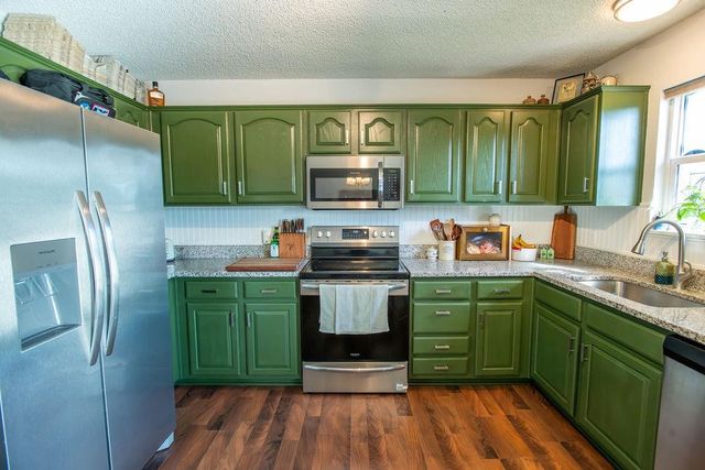 207 SUMMER Place, Warrensburg, MO 64093