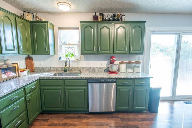 207 SUMMER Place, Warrensburg, MO 64093