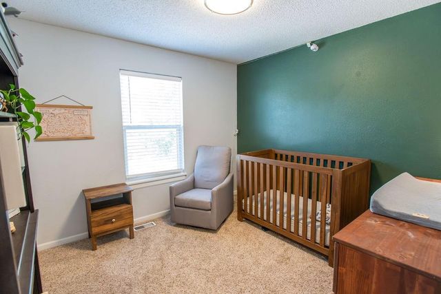 207 SUMMER Place, Warrensburg, MO 64093