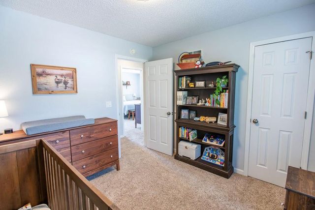 207 SUMMER Place, Warrensburg, MO 64093